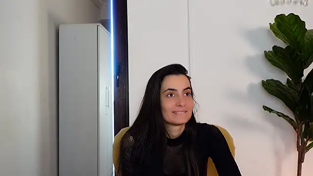 Snapshot of NinaCrystal1 chatting on February 2026 08:02:02 AM NinaCrystal1 online show from February 2026 08:02:02 AM