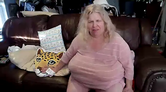 PincheDave4u online show from February 2025 10:21:02 PM