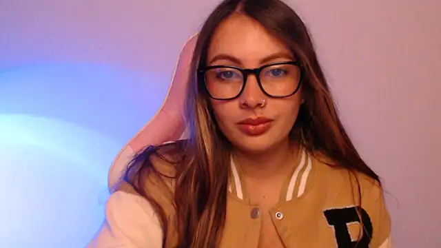 lalawhitte online show from November 2025 12:26:01 PM