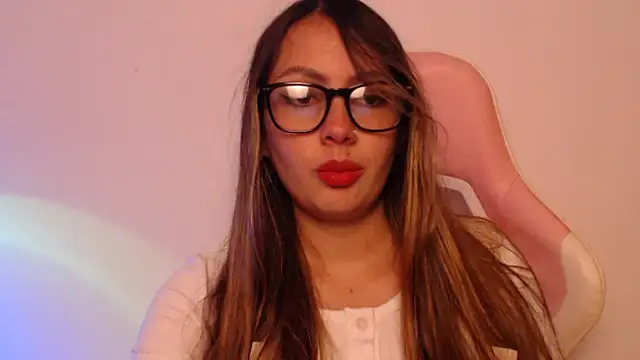 lalawhitte online show from November 2025 09:25:02 PM