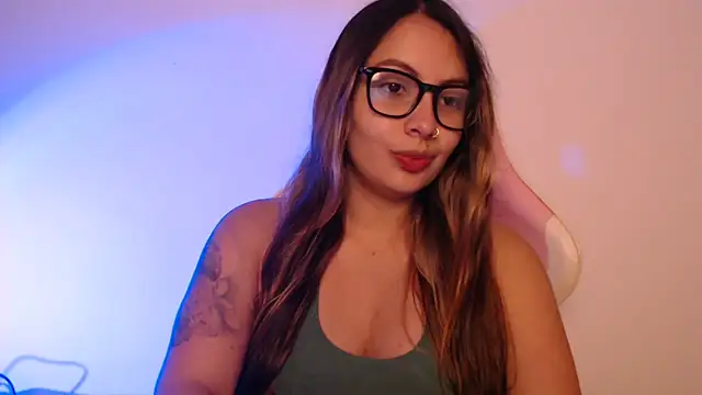 lalawhitte online show from December 2025 09:43:01 PM