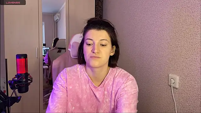 Katrin  kiss online show from February 2025 01:42:01 PM