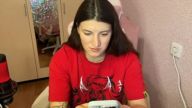 Katrin  kiss online show from February 2026 04:46:01 PM