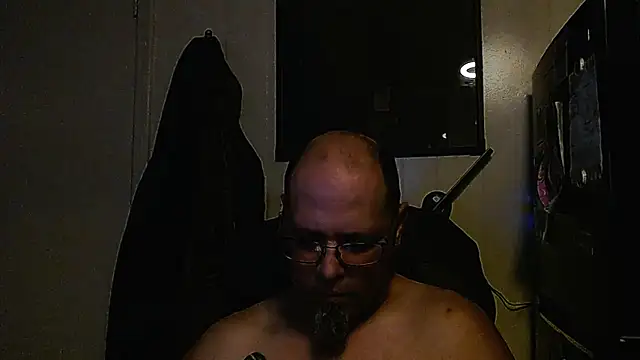 Snapshot of KrazyLegz chatting on November 2025 08:53:02 AM KrazyLegz online show from November 2025 08:53:02 AM