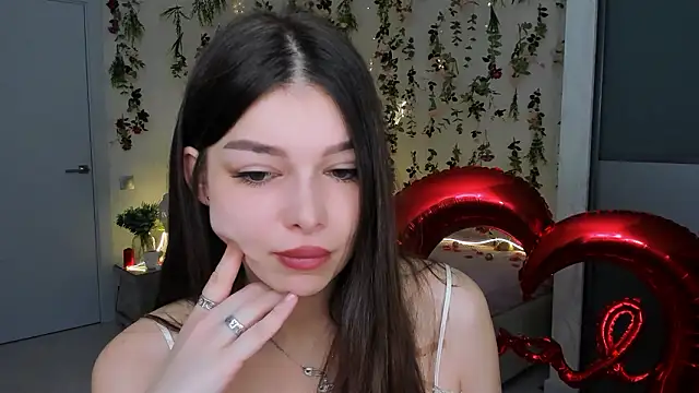 ContinentOfTranquility online show from February 2026 04:09:02 AM