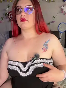 Snapshot of NinaGauther chatting on May 2026 02:45:02 PM NinaGauther online show from May 2026 02:45:02 PM