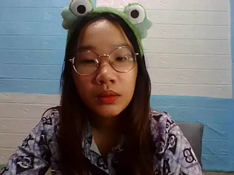 Nanoko online show from November 2025 04:24:01 PM