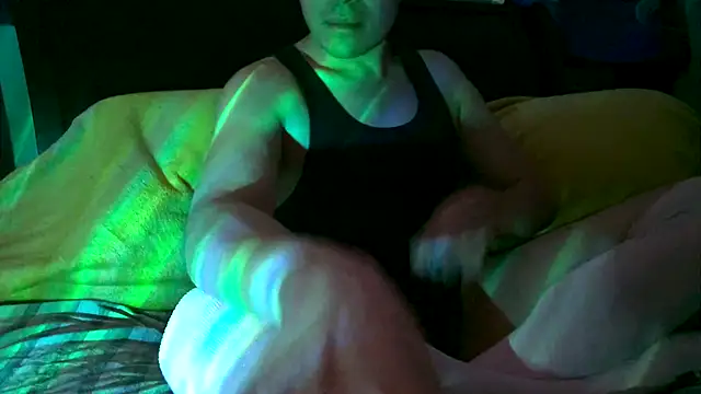 Snapshot of CloudyBoy_Toy chatting on February 2025 07:56:01 PM CloudyBoy Toy online show from February 2025 07:56:01 PM