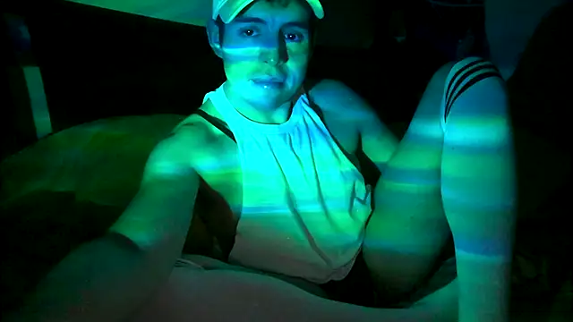 Snapshot of CloudyBoy_Toy chatting on February 2025 05:30:01 AM CloudyBoy Toy online show from February 2025 05:30:01 AM