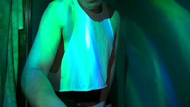 Snapshot of CloudyBoy_Toy chatting on February 2025 06:37:01 PM CloudyBoy Toy online show from February 2025 06:37:01 PM