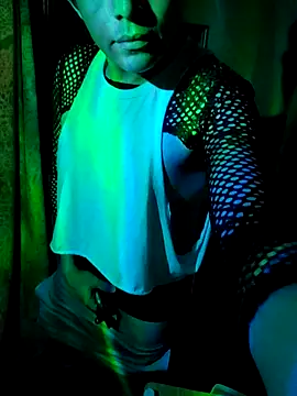 Snapshot of CloudyBoy_Toy chatting on February 2025 09:05:02 PM CloudyBoy Toy online show from February 2025 09:05:02 PM