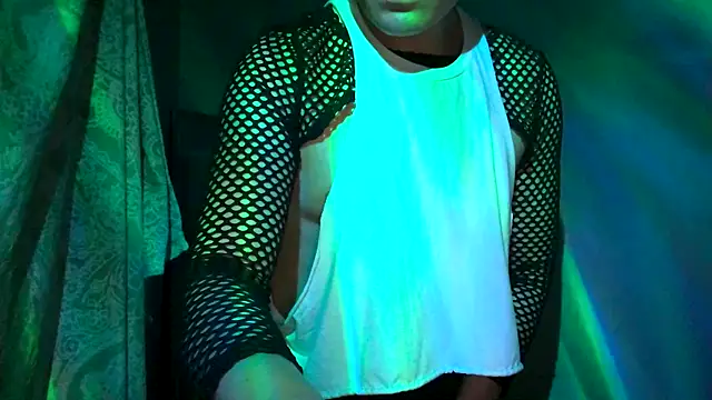 Snapshot of CloudyBoy_Toy chatting on February 2025 07:33:02 AM CloudyBoy Toy online show from February 2025 07:33:02 AM