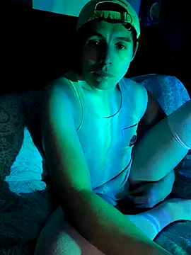 Snapshot of CloudyBoy_Toy chatting on March 2025 02:56:02 PM CloudyBoy Toy online show from March 2025 02:56:02 PM