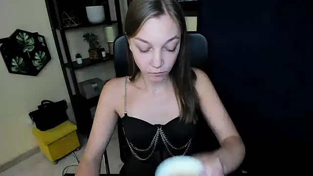 EmillyPlay online show from October 2025 09:43:02 AM