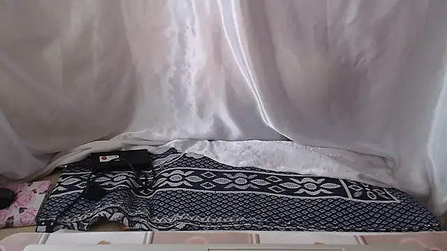 Burberrry  online show from January 2026 07:36:02 AM