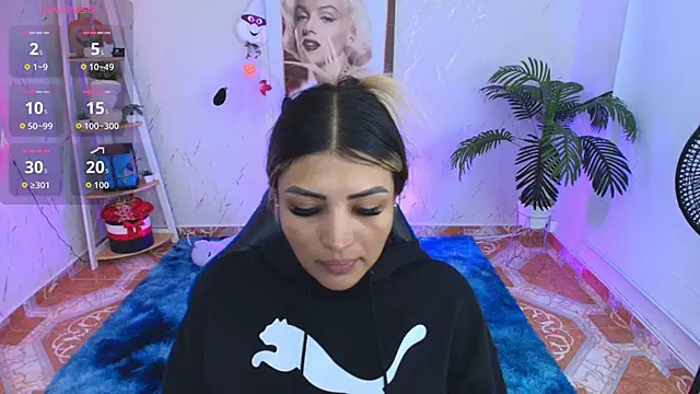 SALOOMEE   online show from January 2026 11:51:02 PM