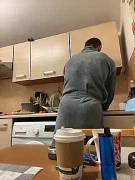 Snapshot of Yourhotboy_42 chatting on February 2025 10:34:01 PM Yourhotboy 42 online show from February 2025 10:34:01 PM