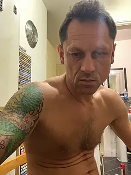 Snapshot of Yourhotboy_42 chatting on February 2025 09:18:01 PM Yourhotboy 42 online show from February 2025 09:18:01 PM