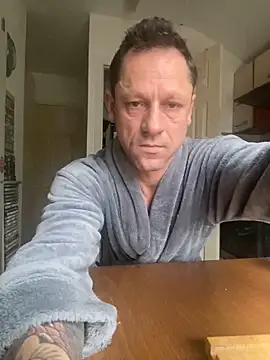 Snapshot of Yourhotboy_42 chatting on February 2025 02:21:02 PM Yourhotboy 42 online show from February 2025 02:21:02 PM