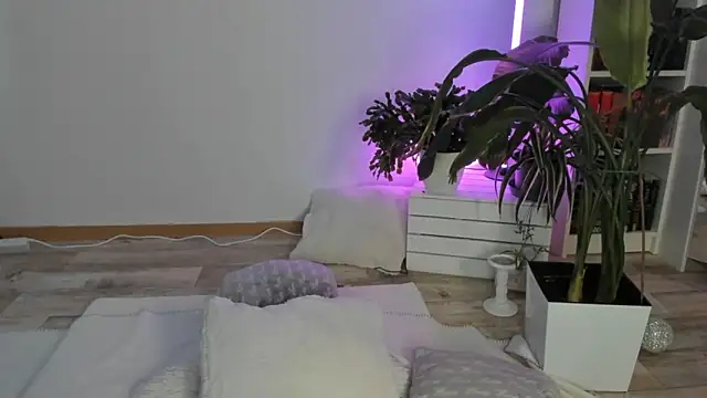 CocoSkyy online show from September 2025 10:37:01 AM