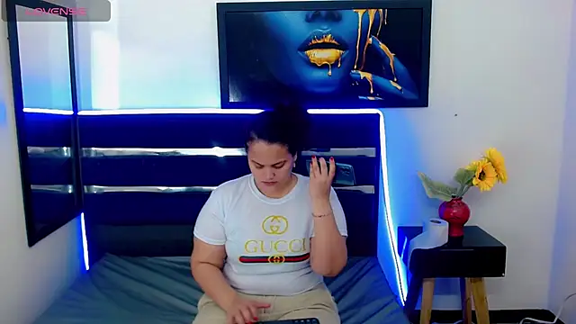 brunnette hot online show from September 2025 12:18:01 PM