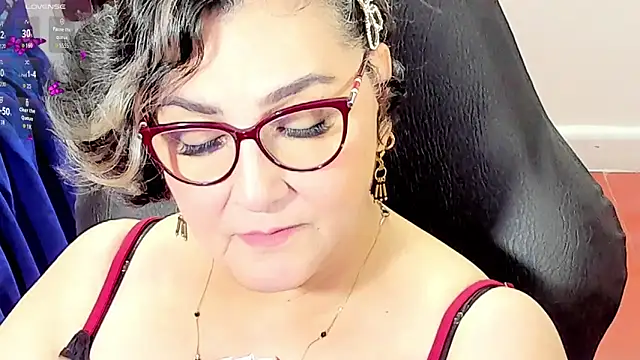 Snapshot of cataleya_mom chatting on February 2026 02:27:02 AM cataleya mom online show from February 2026 02:27:02 AM