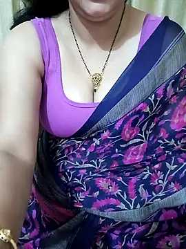 Snapshot of Priya_Boudi chatting on January 2025 04:30:02 PM Priya Boudi online show from January 2025 04:30:02 PM