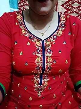 Snapshot of Priya_Boudi chatting on March 2025 05:03:02 PM Priya Boudi online show from March 2025 05:03:02 PM