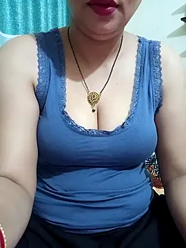 Snapshot of Priya_Boudi chatting on March 2025 04:29:02 PM Priya Boudi online show from March 2025 04:29:02 PM