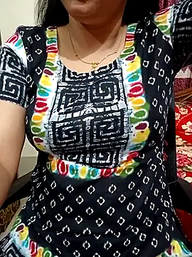 Snapshot of Priya_Boudi chatting on October 2025 06:07:01 PM Priya Boudi online show from October 2025 06:07:01 PM