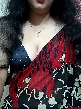 Snapshot of Priya_Boudi chatting on October 2025 06:35:02 PM Priya Boudi online show from October 2025 06:35:02 PM