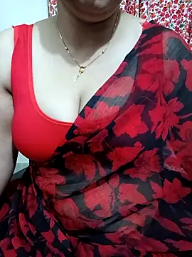 Snapshot of Priya_Boudi chatting on November 2025 06:09:02 PM Priya Boudi online show from November 2025 06:09:02 PM