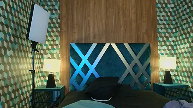 Michael magno online show from October 2025 12:58:01 PM