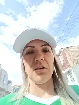 Chantal hott online show from December 2025 07:44:01 PM