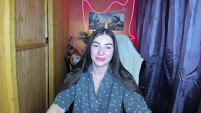 Snapshot of Fiery_Brunette_ chatting on December 2024 02:59:02 PM Fiery Brunette  online show from December 2024 02:59:02 PM