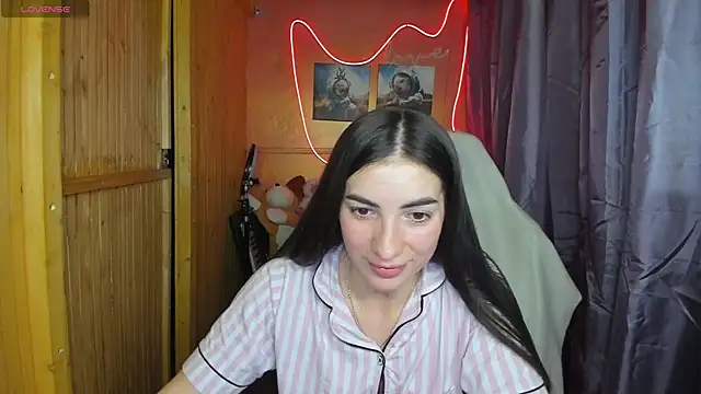 Snapshot of Fiery_Brunette_ chatting on February 2025 03:54:02 PM Fiery Brunette  online show from February 2025 03:54:02 PM