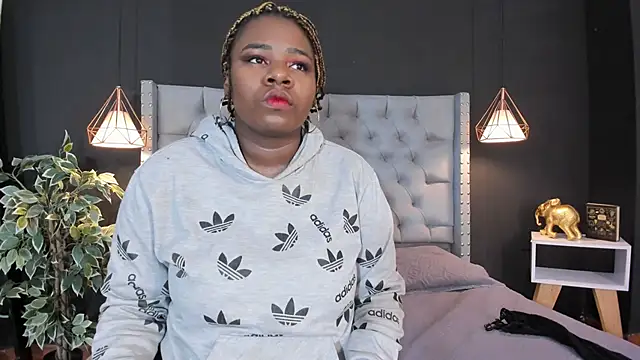 Tammy  vega  online show from January 2025 03:47:01 AM