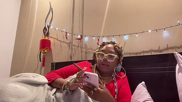 ChocolateCakeQueen online show from March 2025 04:13:01 AM