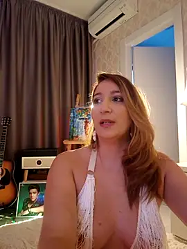Snapshot of IreneHope chatting on March 2025 03:40:02 PM IreneHope online show from March 2025 03:40:02 PM
