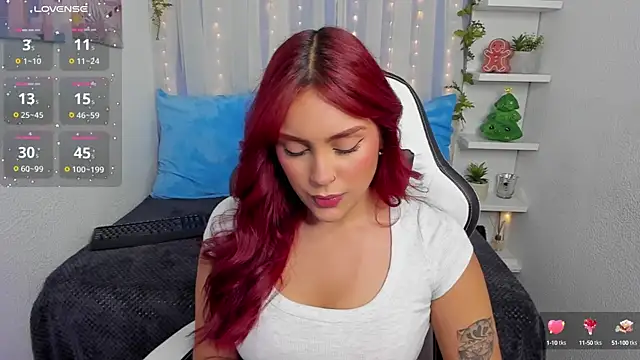 Snapshot of HazzelGray chatting on January 2025 03:01:01 PM HazzelGray online show from January 2025 03:01:01 PM