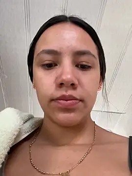 hannahb-e online show from December 2025 03:16:02 PM