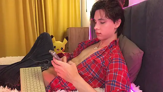 k0sta  online show from March 2025 10:33:02 AM