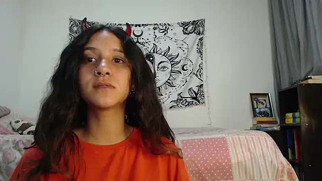 Snapshot of AlinaWoolf_ chatting on January 2025 02:41:01 AM AlinaWoolf  online show from January 2025 02:41:01 AM