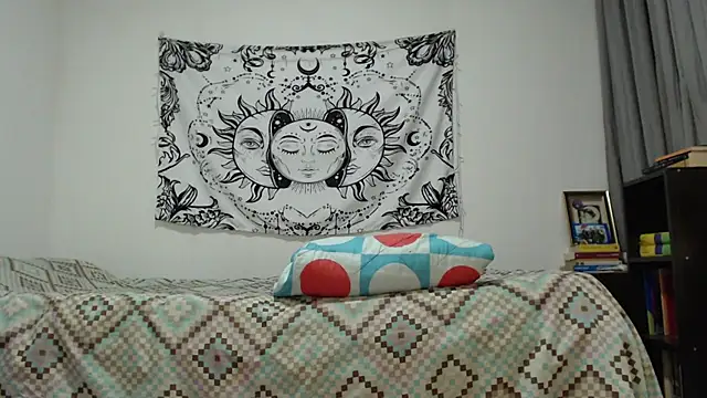 Snapshot of AlinaWoolf_ chatting on February 2025 04:14:02 AM AlinaWoolf  online show from February 2025 04:14:02 AM