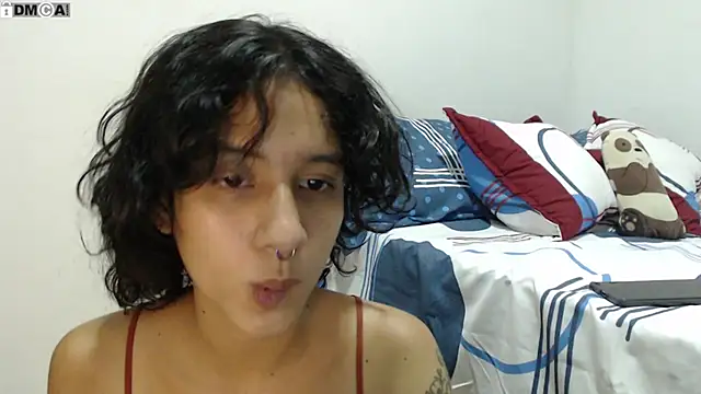 Snapshot of AlinaWoolf_ chatting on October 2025 02:52:01 AM AlinaWoolf  online show from October 2025 02:52:01 AM