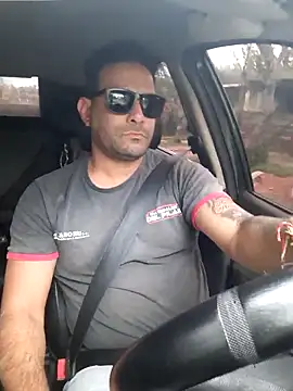 Snapshot of hecwil8 chatting on October 2025 05:10:02 PM hecwil8 online show from October 2025 05:10:02 PM