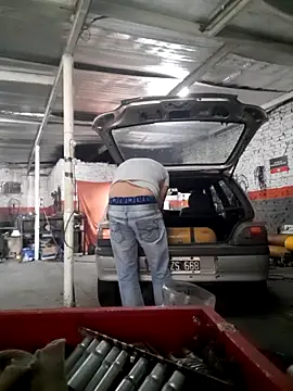 hecwil8 online show from November 2025 01:22:01 PM