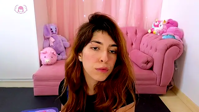 AuroraKatsy online show from November 2025 08:57:01 PM