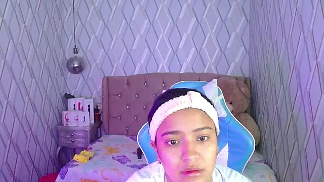 NicolleTaylor online show from February 2025 02:42:02 AM