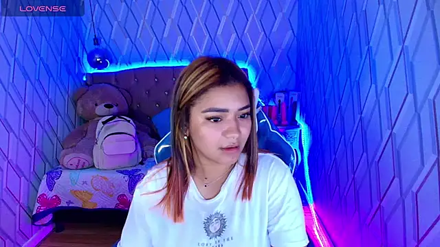 NicolleTaylor online show from October 2025 03:37:02 AM